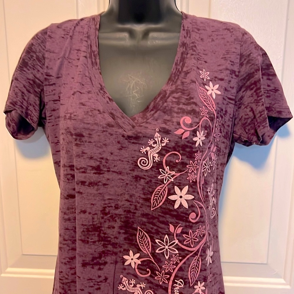 NEXT LEVEL 🦎 TROPICAL PURPLE/PINK DISTRESSED GECKO LIZARD T-SHIRT Women’s XL - Picture 2 of 7